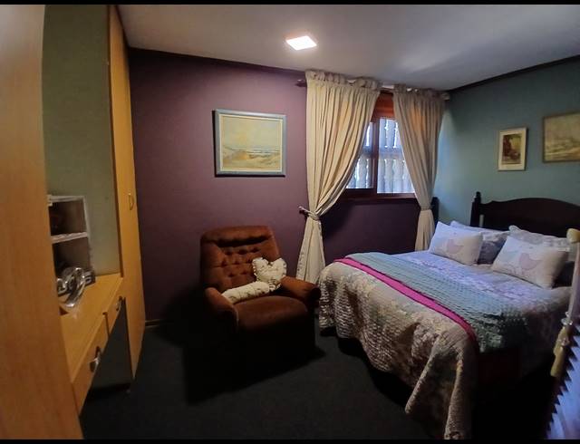 4 BEDROOM HOUSE FOR SALE IN PARKHILL GARDENS